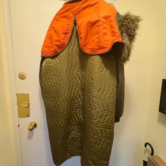 Moschino Green parka with fur trim - Picture 4 of 10